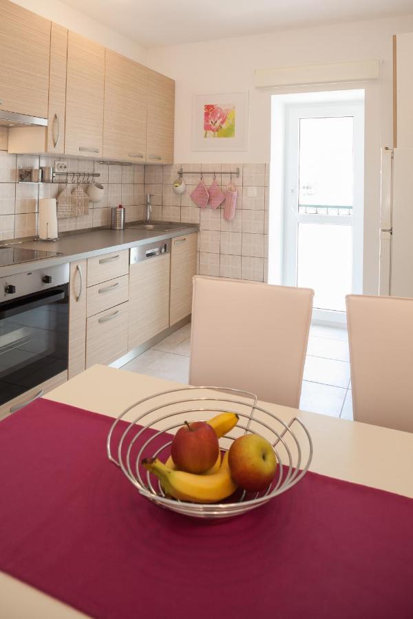 Apartment Bura 1 Макарська Екстер'єр фото